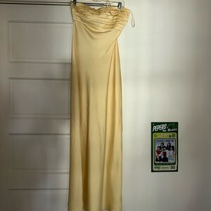 Elegant Yellow Strapless Gown